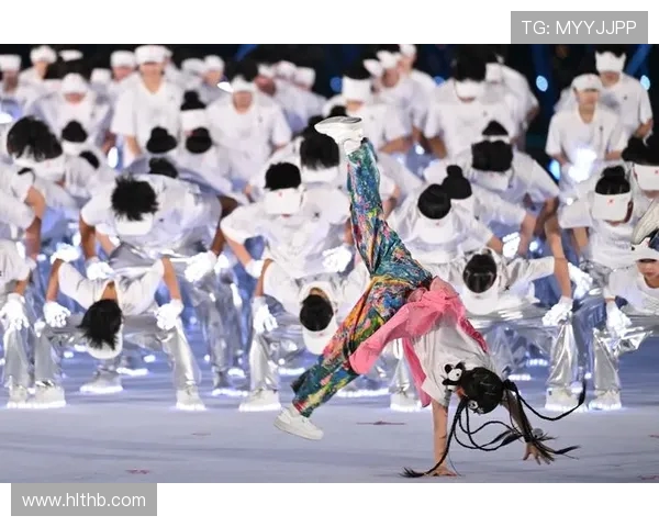 成都攀岩队在世界街舞大赛中的灵活性表现引发热议与赞赏