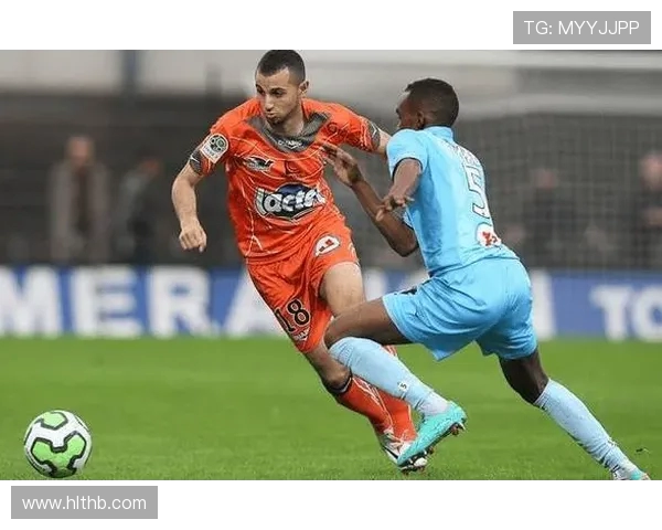 拉瓦勒与亚眠的精彩对决揭示法乙联赛的激烈竞争与球队实力较量